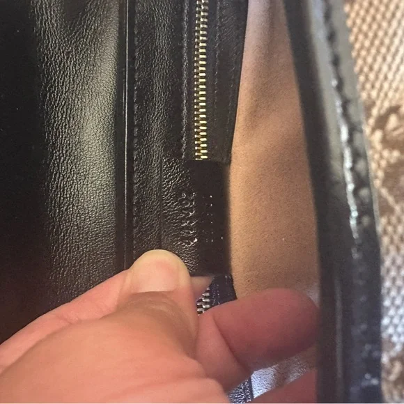 GUCCI Monogram Matelasse Diagonal Medium GG Marmont Shoulder Bag - Picture 11 of 15